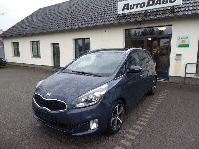 Blau Gebraucht 2015 Kia Carens Spirit Van / Kleinbus | 7.985 € (Superpreis) - Bild 1/4