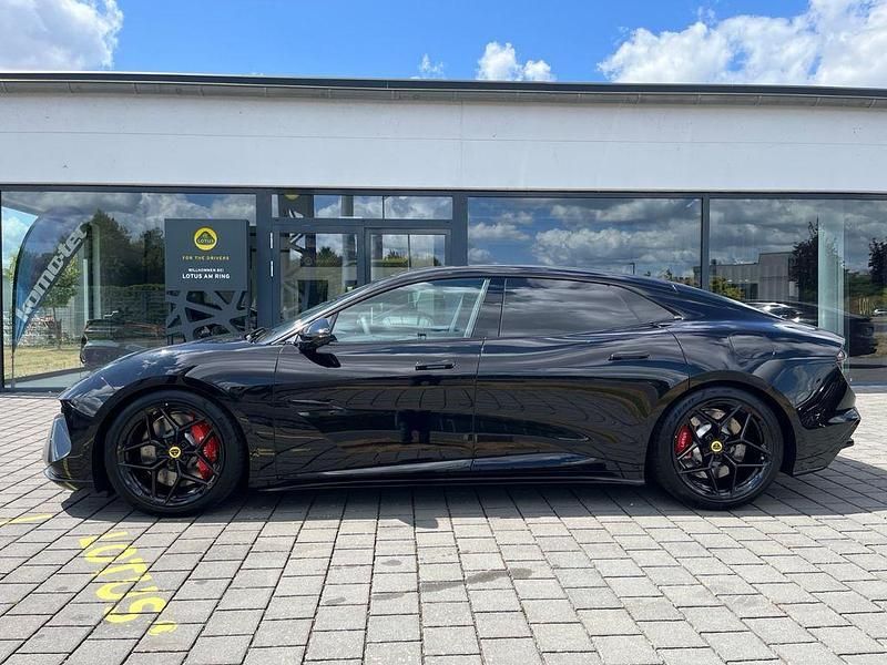 Neu Lotus Emeya 450 kW (612 PS) 2025 Stellar black metallic Kleinwagen