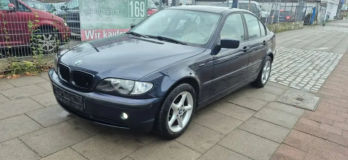 Gebraucht BMW 318 143 PS (105 kW) 2002 Orientblau metallic Limousine