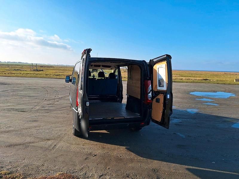 Gebraucht Citroën Jumpy 128 PS (94 kW) 2012 Schwarz Van / Kleinbus