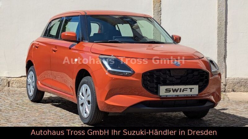 Orange Neu 2025 Suzuki Swift Club Limousine | 18.998 € - Bild 1/4