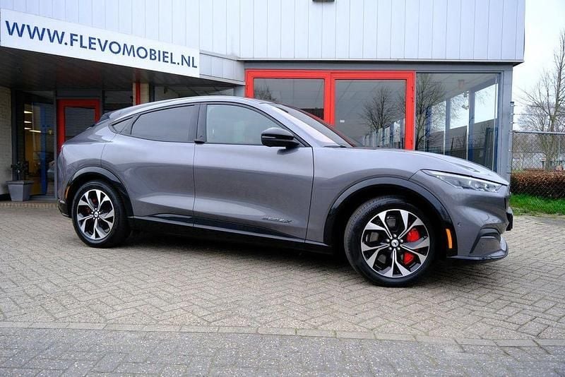 Gebraucht Ford Mustang Mach-E 247 kW (337 PS) 2021 Grau SUV