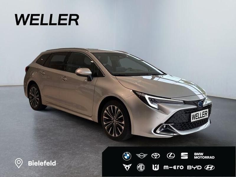 Gebraucht Toyota Corolla Team 140 PS (102 kW) 2025 Silber Kombi