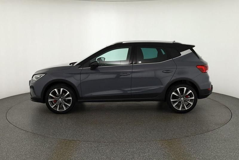 Neu Seat Arona FR 116 PS (85 kW) 2025 Schwarz SUV