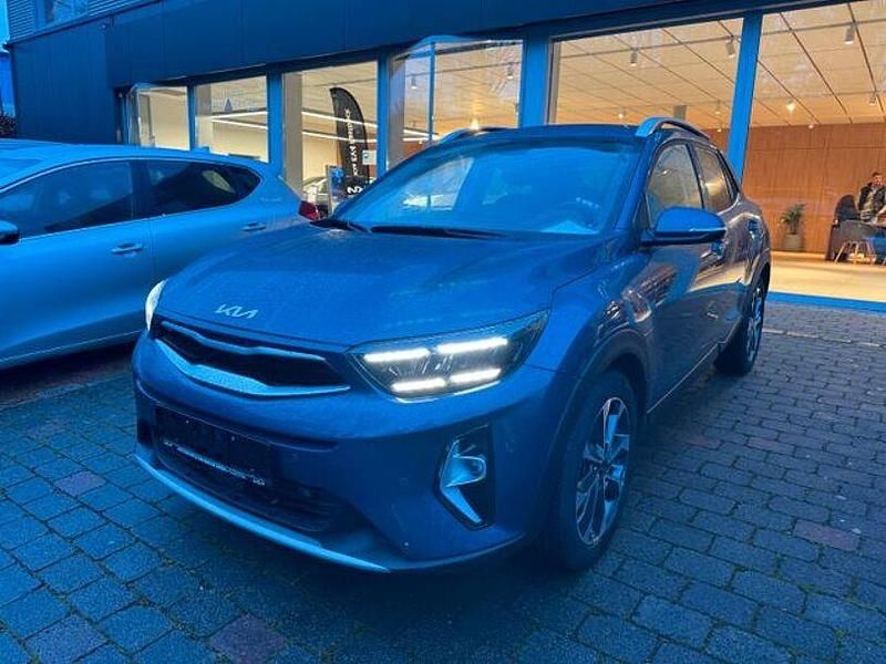 Blau Gebraucht 2025 Kia Stonic Spirit SUV | 24.490 € (Teuer) - Bild 1/4