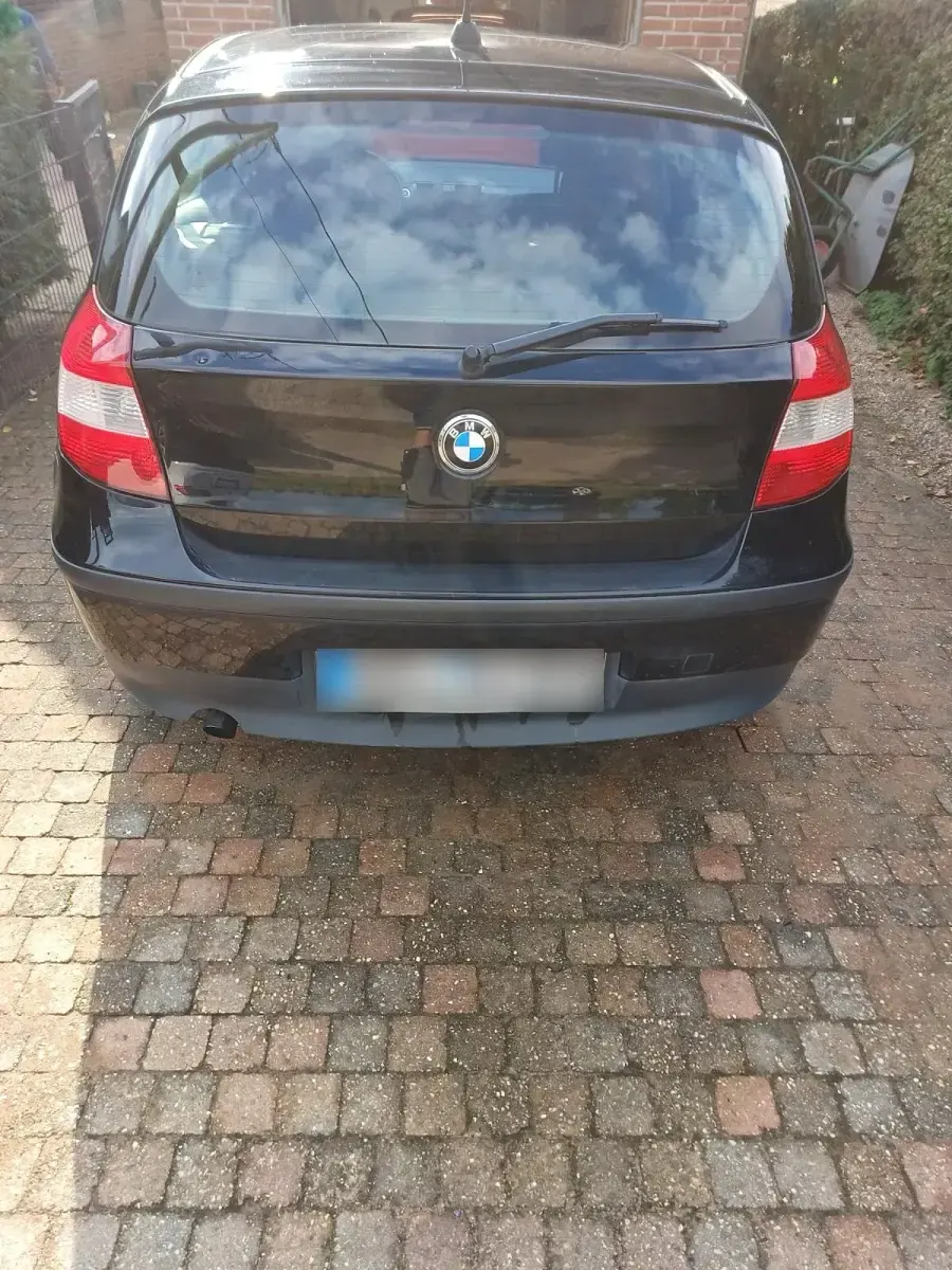 Gebraucht BMW 116 116 PS (85 kW) 2006 Schwarz Kleinwagen