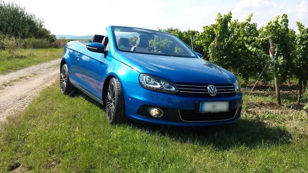 Gebraucht VW Eos Exclusive 140 PS (102 kW) 2014 Blau Cabrio