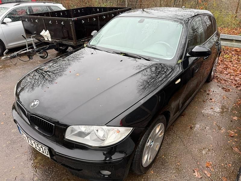 Schwarz Gebraucht 2005 BMW 116 Advantage Kleinwagen | 999 € (Guter Preis) - Bild 1/1