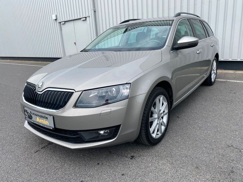 Beige Gebraucht 2013 Skoda Octavia Kombi | 11.990 € - Bild 1/4
