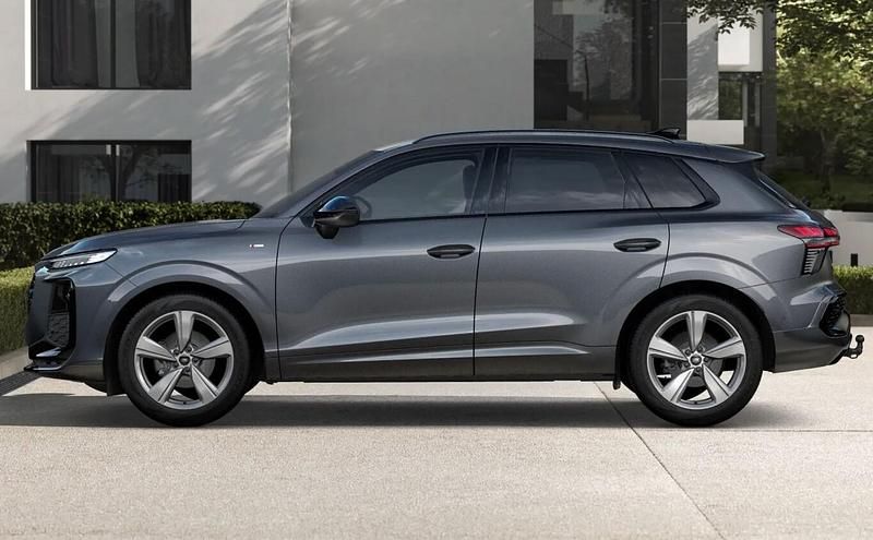 Neu Audi Q3 S-Line 150 PS (110 kW) 2025 Daytonagrau perleffekt SUV