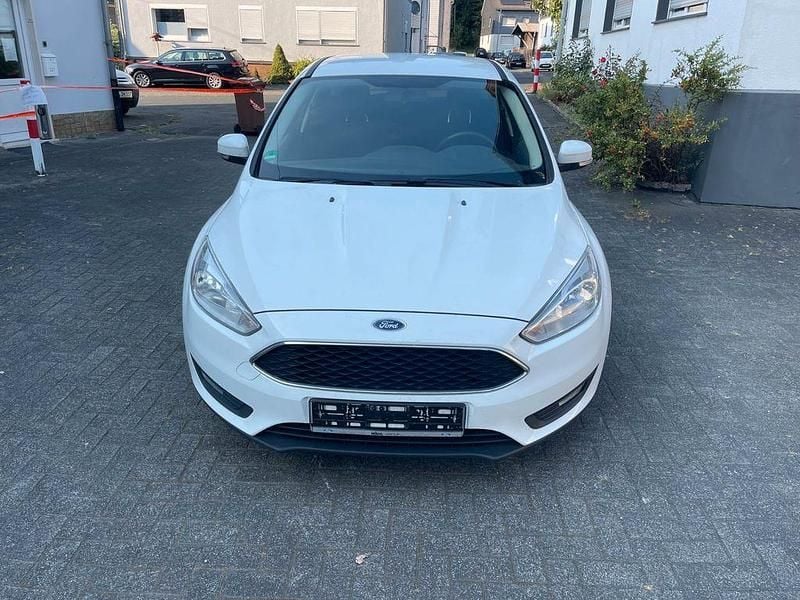 Gebraucht Ford Focus Business Edition 125 PS (91 kW) 2018 Limousine