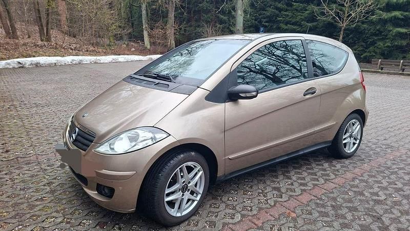 Gebraucht Mercedes A150 Classic 95 PS (69 kW) 2007 Gold Limousine