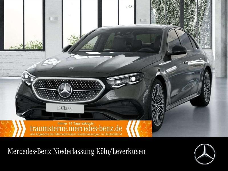 Grau Gebraucht 2025 Mercedes E220 AMG line Limousine | 61.990 € - Bild 1/3