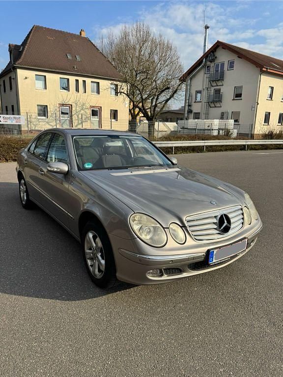 Gebraucht Mercedes E280 Elegance 231 PS (169 kW) 2005 Silber Limousine