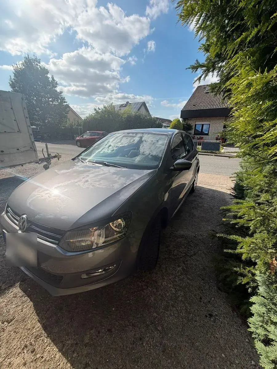 Gebraucht VW Polo Edition 90 PS (66 kW) 2012 Grau Kleinwagen