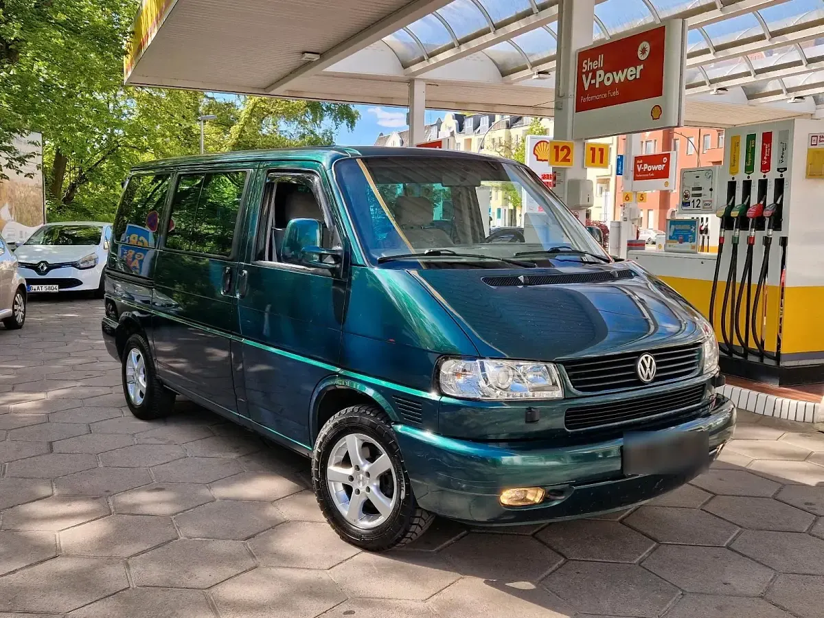 Gebraucht VW Multivan 102 PS (75 kW) 1999 Grün Van / Kleinbus