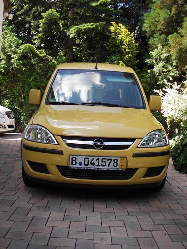 Gebraucht Opel Combo 122 PS (89 kW) 2005 Gelb Van / Kleinbus