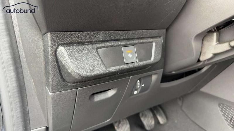 Neu Dacia Jogger Expression 110 PS (80 kW) 2025 Grau Van / Kleinbus