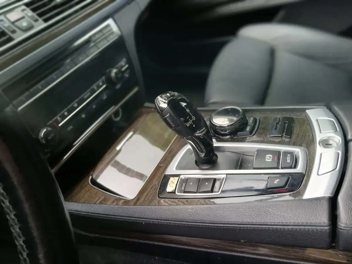 Gebraucht BMW 730 260 PS (191 kW) 2014 Limousine