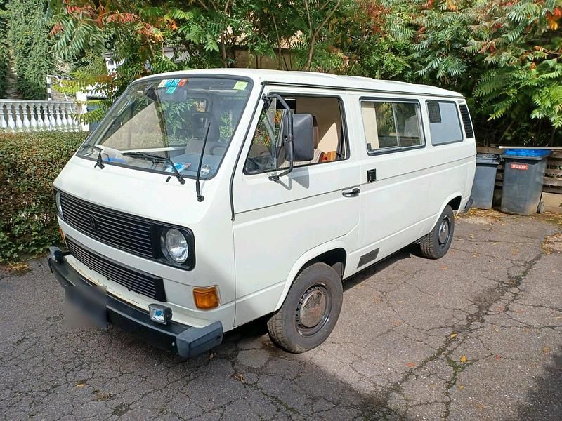 Second-hand VW Golf 60 CP (44 kW) 1984 Alb Monovolum