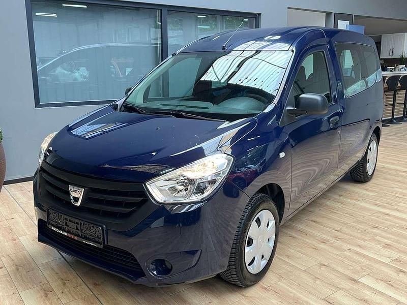 Blau Gebraucht 2014 Dacia Dokker Basis Van | 5.490 € (Superpreis) - Bild 1/4
