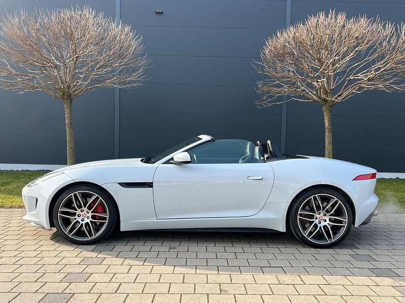 Gebraucht Jaguar F-Type R 551 PS (405 kW) 2017 Weiß Cabrio