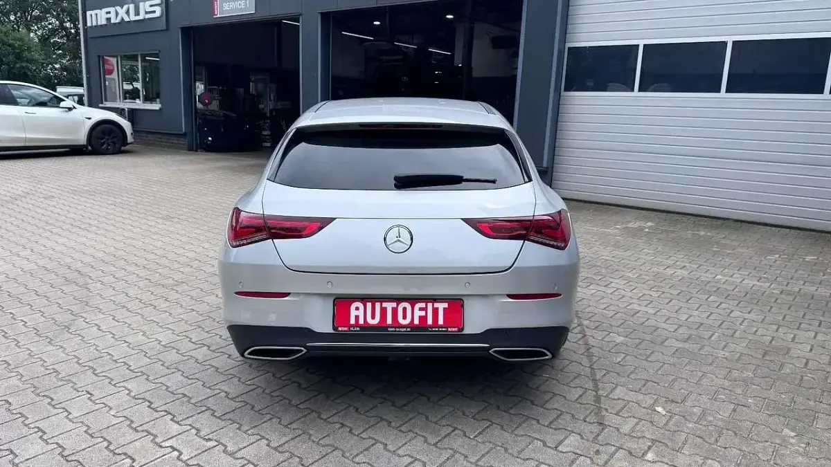 Gebraucht Mercedes CLA200 150 PS (110 kW) 2022 Iridiumsilber Coupé