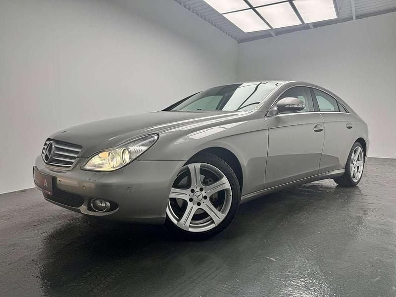 Cubanitsilber metallic Gebraucht 2006 Mercedes CLS320 Limousine | 18.890 € - Bild 1/4
