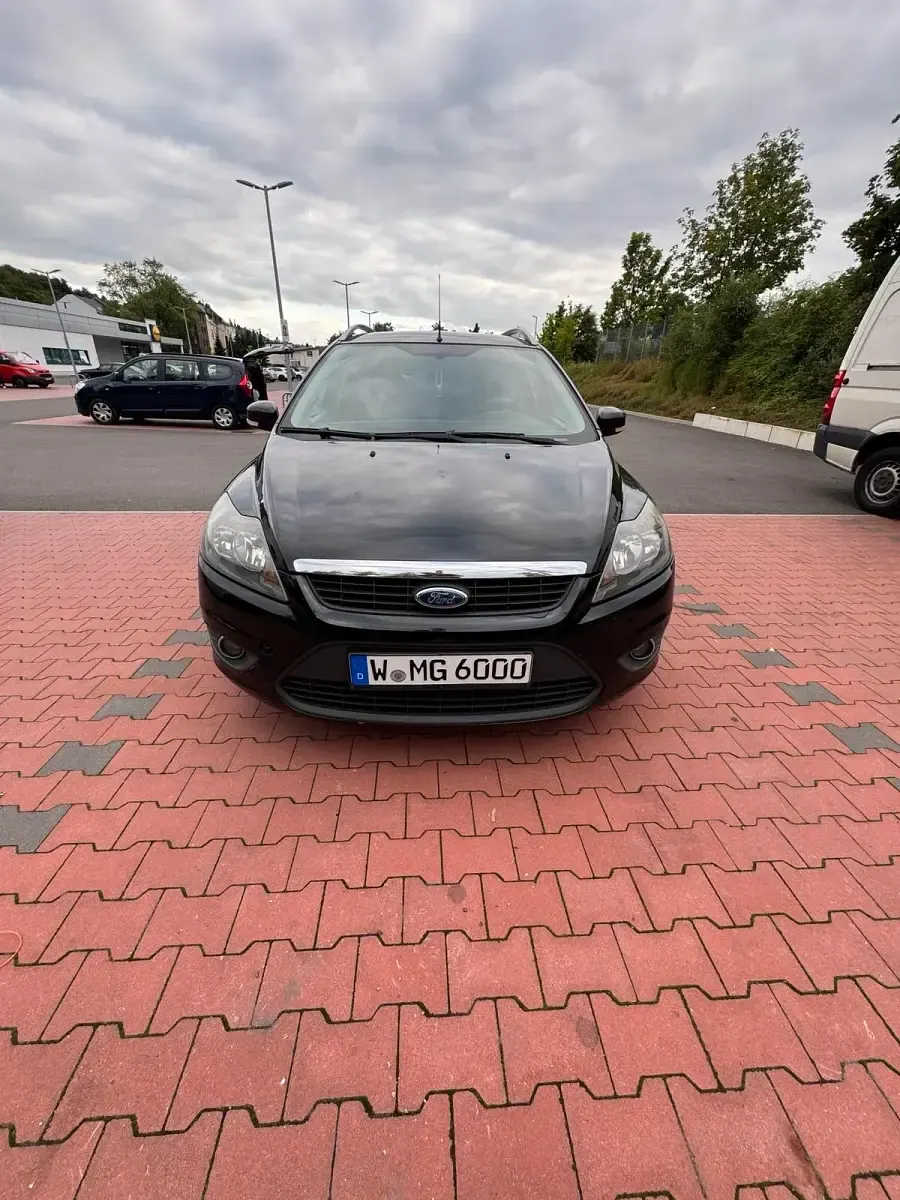 Gebraucht Ford Focus 109 PS (80 kW) 2009 Schwarz Kombi