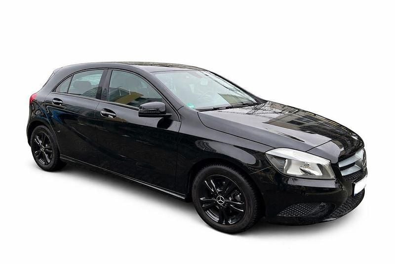Gebraucht Mercedes A180 Edition 122 PS (89 kW) 2015 Schwarz Limousine