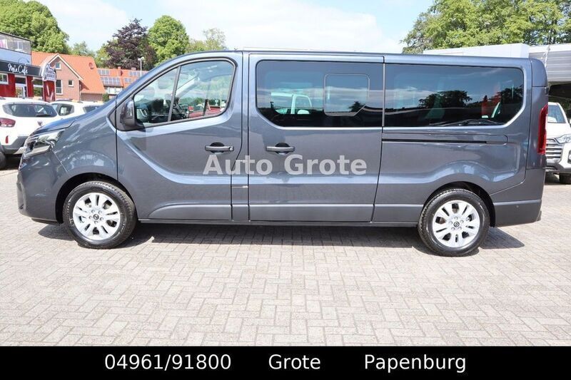 Gebraucht Nissan Primastar Tekna 170 PS (125 kW) 2024 Grau Van / Kleinbus