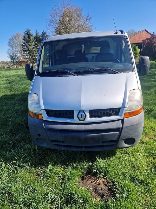 Second-hand Renault Master 100 CP (73 kW) 2004 Argintiu Monovolum