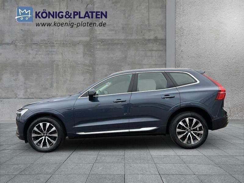 Gebraucht Volvo XC60 Plus 197 PS (144 kW) 2022 Blau SUV