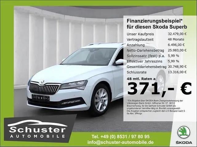 Weiss Gebraucht 2024 Skoda Superb Kombi | 32.479 € - Bild 1/4