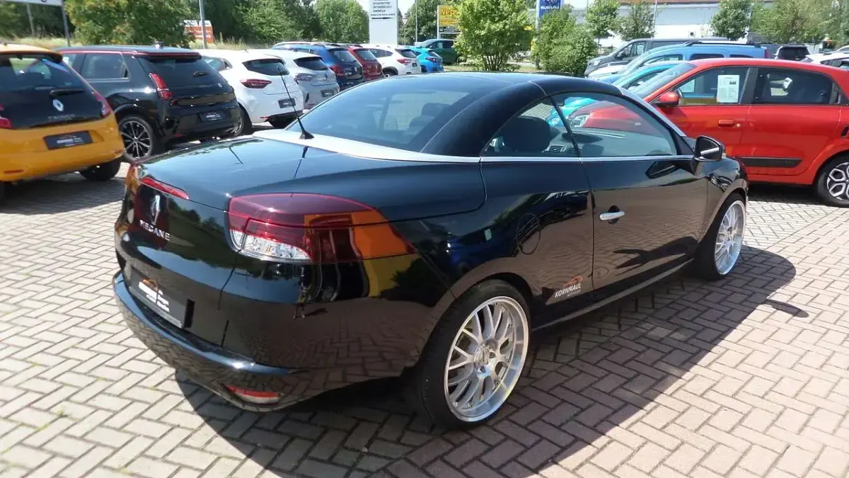 Gebraucht Renault Mégane Coupé Dynamique 110 PS (80 kW) 2013 Sternenschwarz Coupé