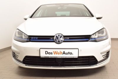 Gebraucht VW Golf VII GTE 150 PS (110 kW) 2016 Weiß metallic Limousine