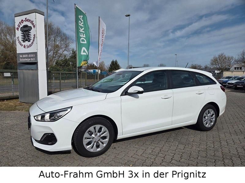 Gebraucht Hyundai i30 140 PS (102 kW) 2018 Weiß Kombi