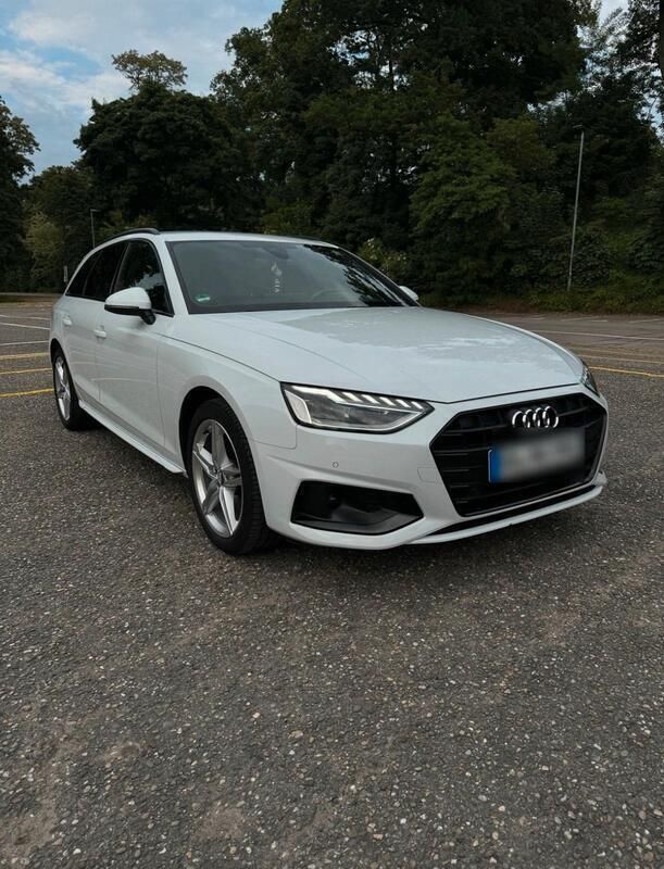 Weiß Gebraucht 2020 Audi A4 Comfort Kombi | 26.000 € - Bild 1/4