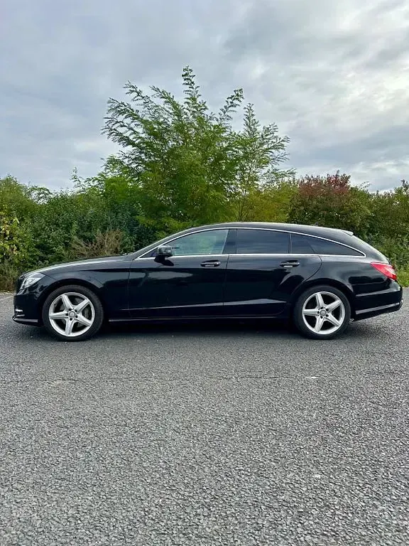 Gebraucht Mercedes CLS350 Shooting Brake 320 PS (235 kW) 2013 Schwarz Kombi