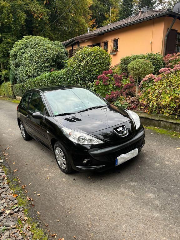 Gebraucht Peugeot 206 60 PS (44 kW) 2010 Schwarz Limousine