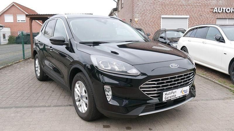 Schwarz Gebraucht 2024 Ford Kuga Titanium SUV | 25.990 € (Fairer Preis) - Bild 1/4