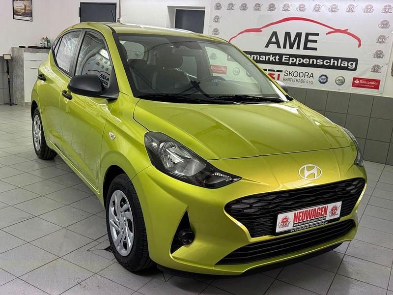 Neu Hyundai i10 63 PS (46 kW) 2025 Grün Kleinwagen