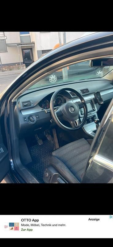 Gebraucht VW Passat 140 PS (102 kW) 2010 Schwarz Kombi