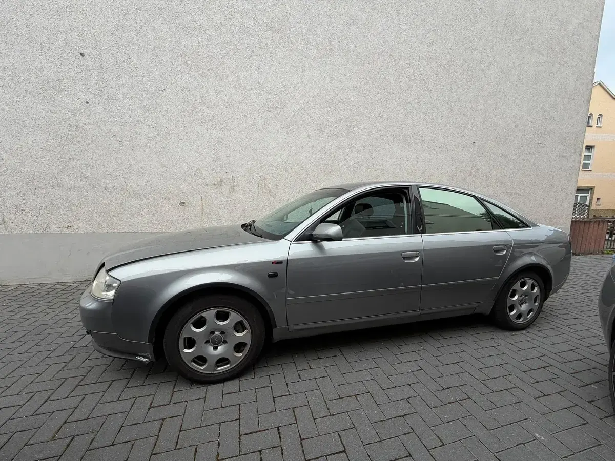 Gebraucht Audi A6 180 PS (132 kW) 2003 Grau Kleinwagen