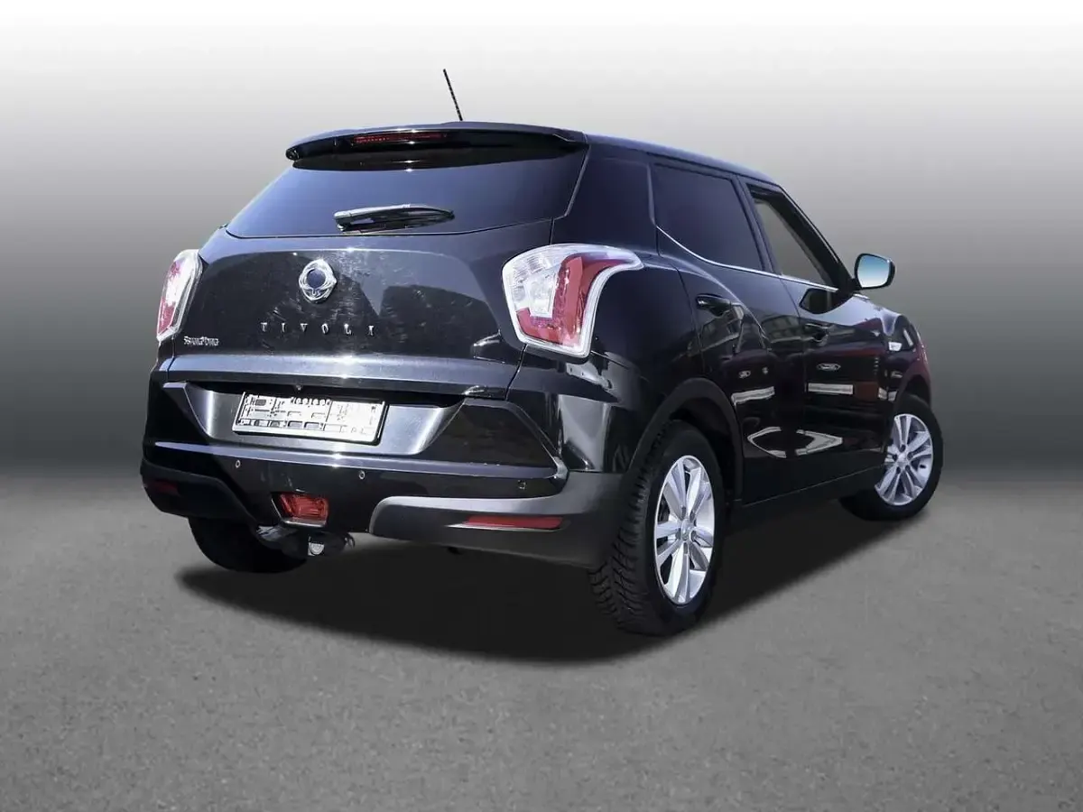 Gebraucht SsangYong Tivoli 128 PS (94 kW) 2018 Schwarz SUV