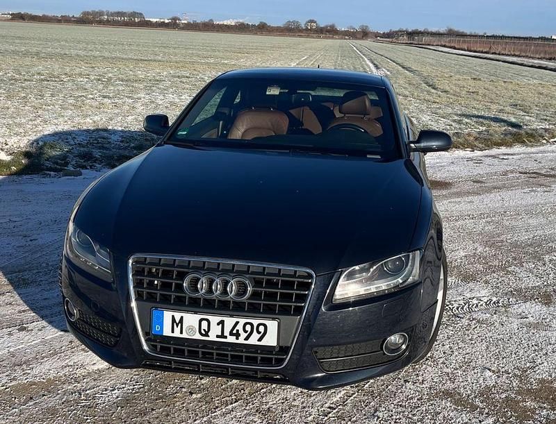 Schwarz Gebraucht 2012 Audi A5 Coupé | 11.490 € (Guter Preis) - Bild 1/4