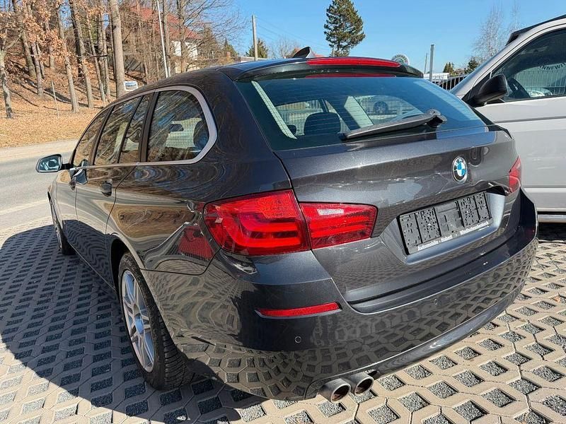 Gebraucht BMW 520 Performance 184 PS (135 kW) 2014 Grau Kombi