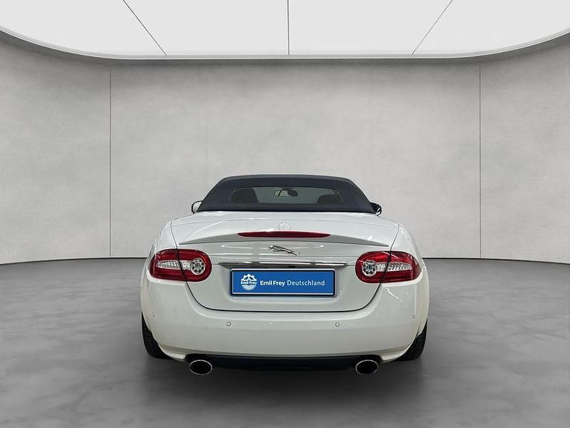 Gebraucht Jaguar XK 385 PS (283 kW) 2012 Weiß Cabrio