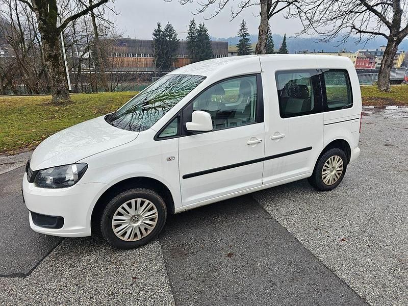Gebraucht VW Caddy Trendline 109 PS (80 kW) 2013 Weiß Van / Kleinbus