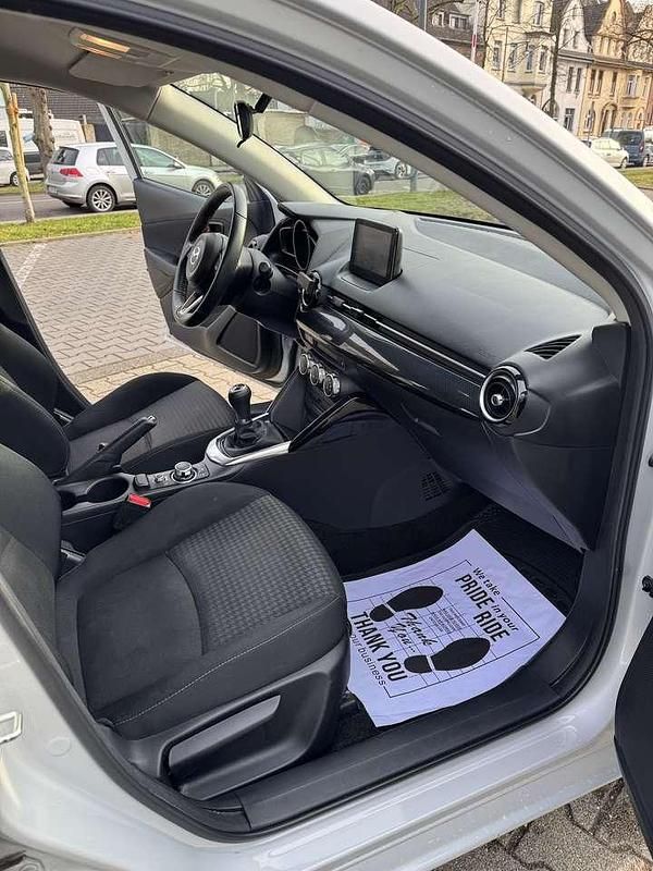 Gebraucht Mazda 2 Kizoku 75 PS (55 kW) 2019 Grau Kleinwagen